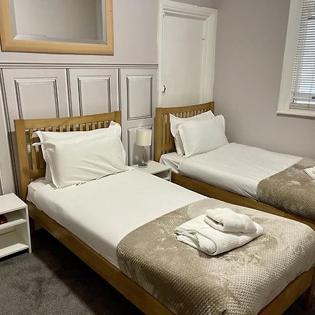 X Hotel Brunswick Square Brighton Room photo