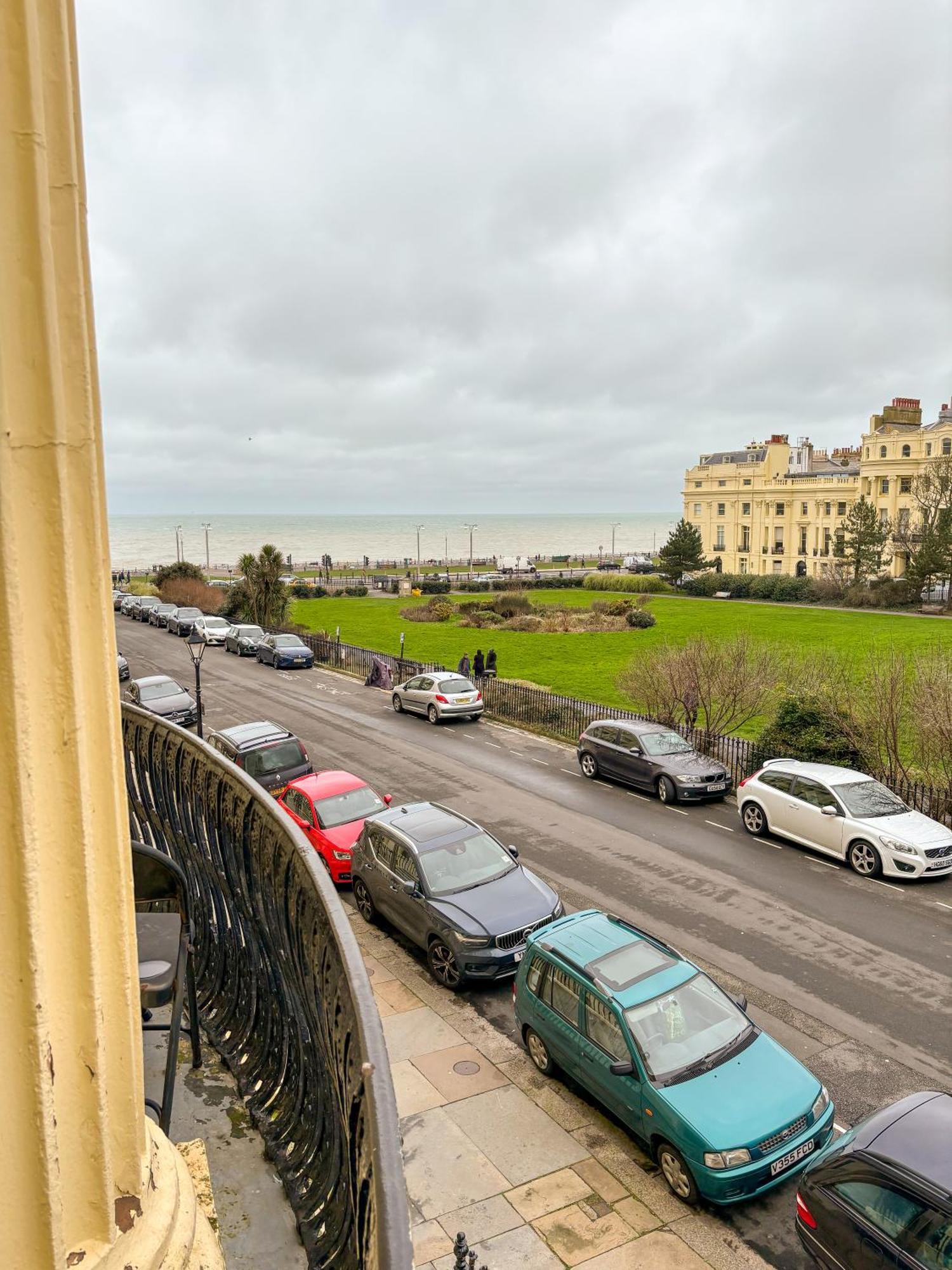 X Hotel Brunswick Square Brighton Exterior photo