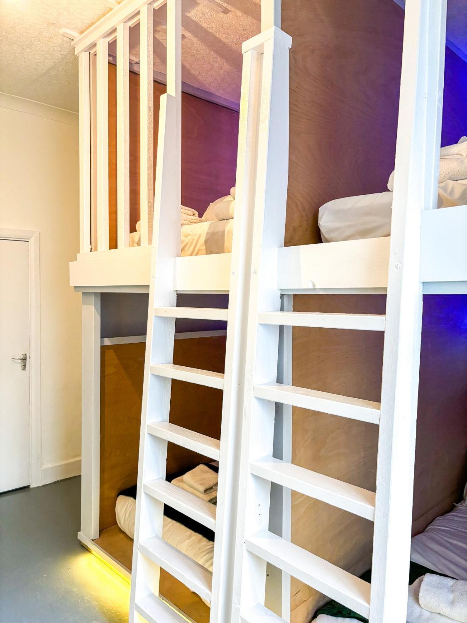 X Hotel Brunswick Square Brighton Room photo