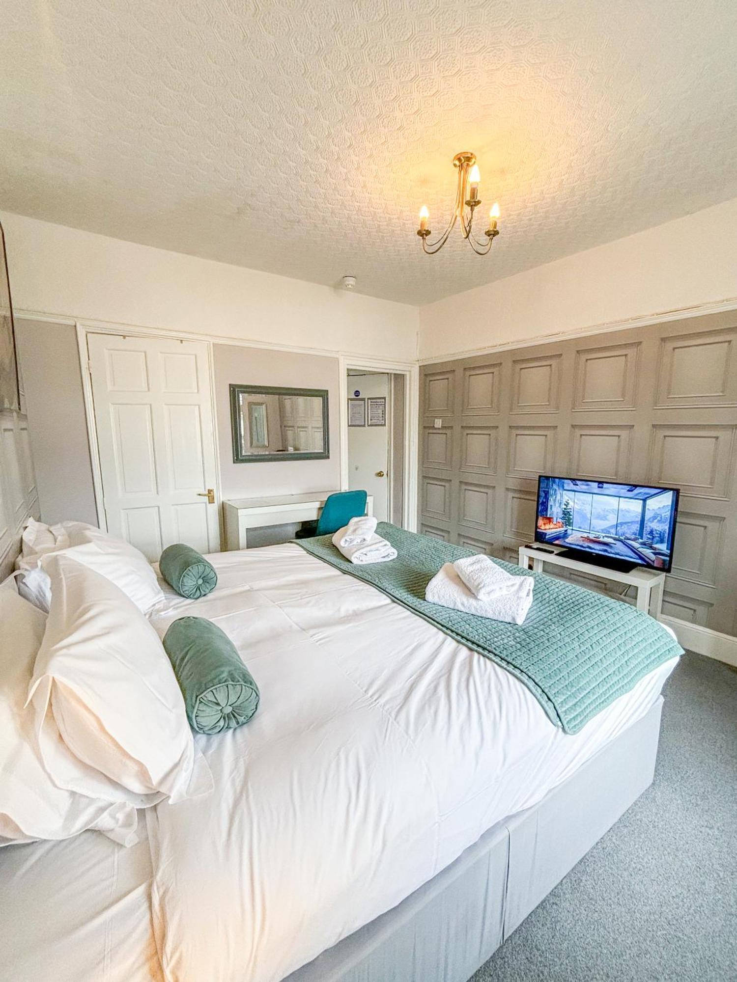 X Hotel Brunswick Square Brighton Room photo